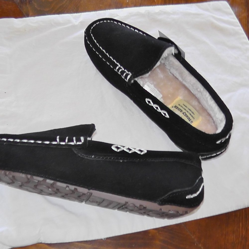 shoes - Picture 2 of 4